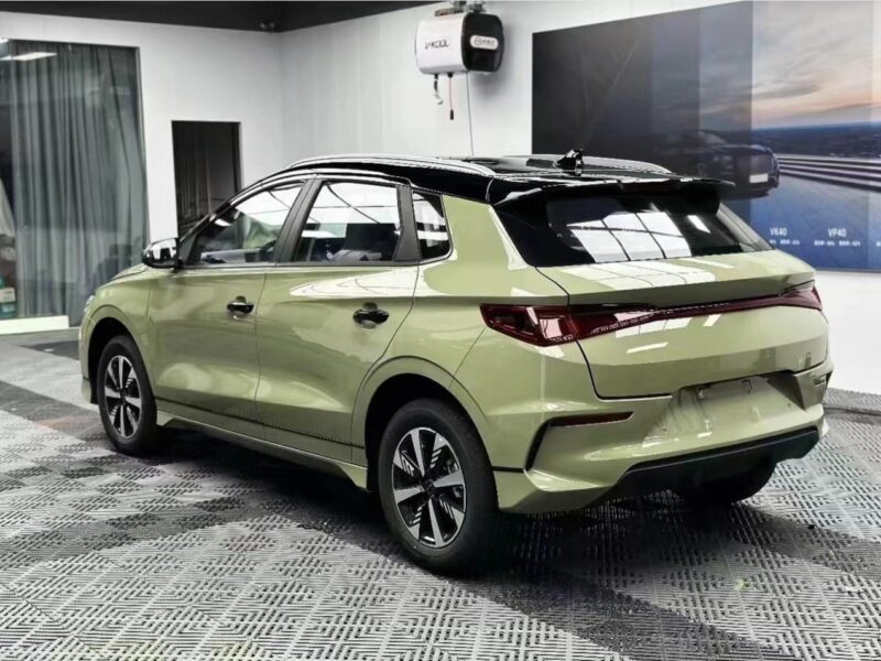 BYD E2